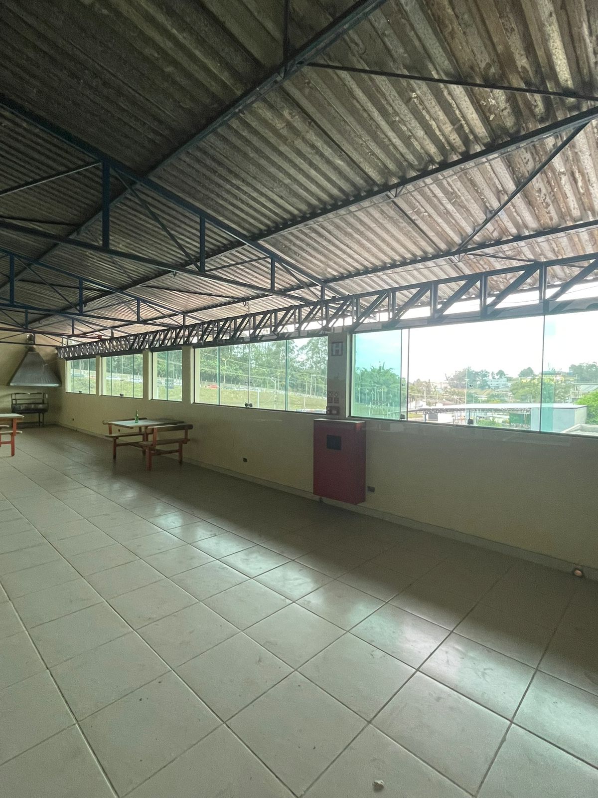 Galpão com 420m² - Jardim do Sabia - Cotia/SP