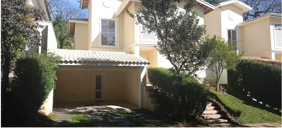 Casa, 6 quartos, 215 m² - Foto 1