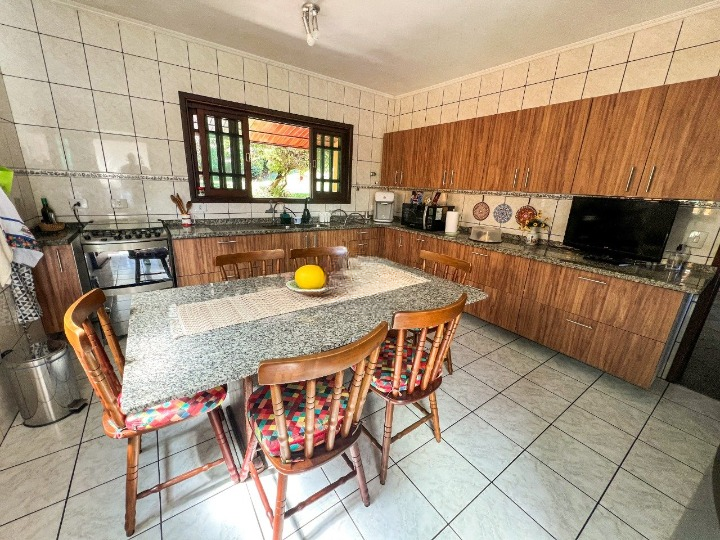 Casa, 4 quartos, 253 m² - Foto 5