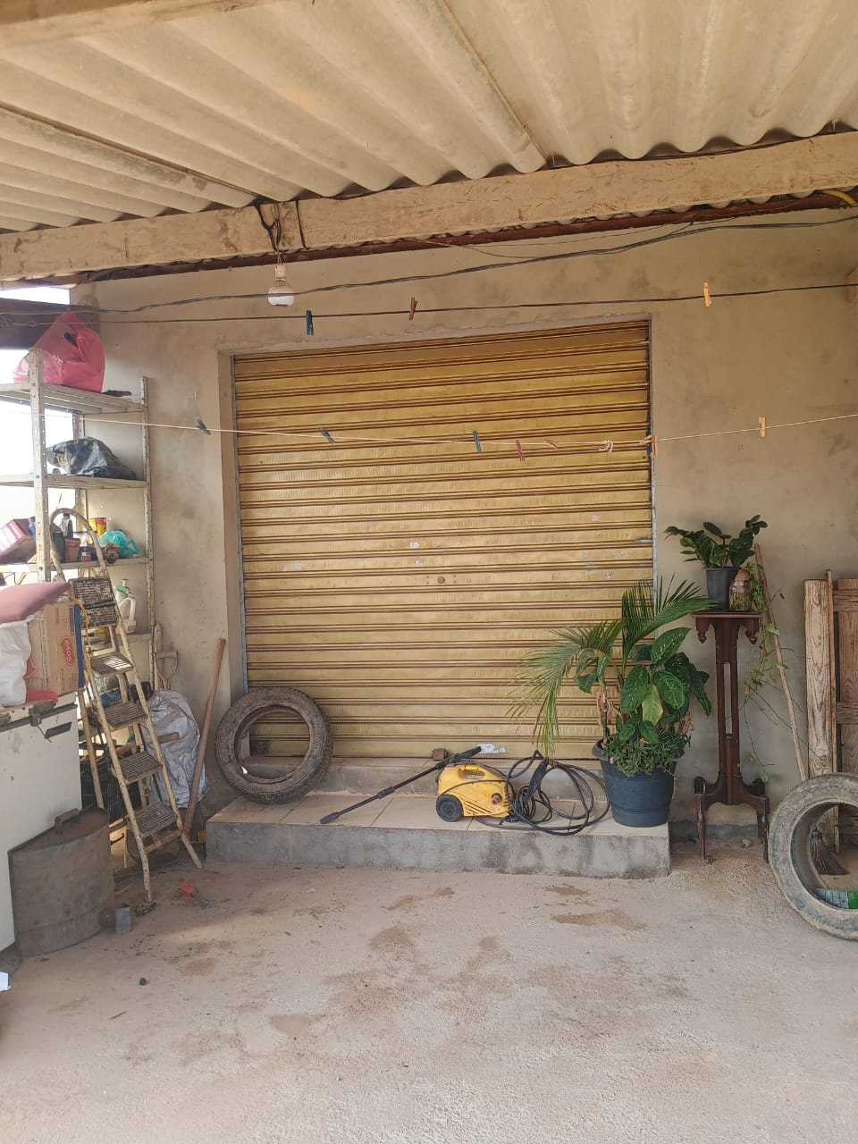 Casa  3 Quartos sendo 01 suíte em 500m2 de terreno- Caucaia do Alto - Cotia _ SP