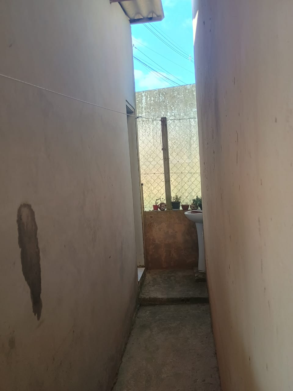 Casa  3 Quartos sendo 01 suíte em 500m2 de terreno- Caucaia do Alto - Cotia _ SP