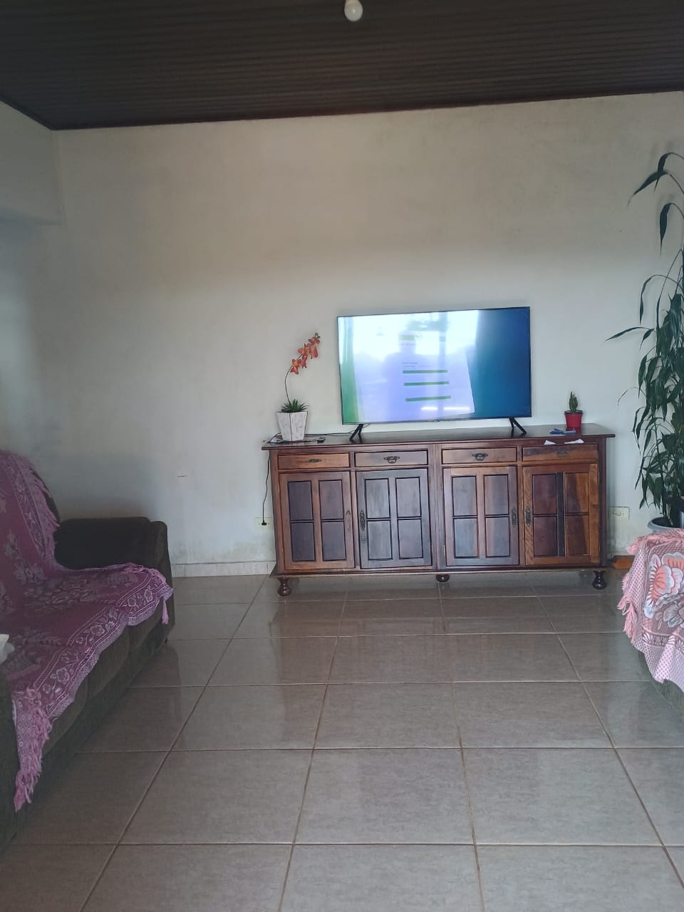 Casa  3 Quartos sendo 01 suíte em 500m2 de terreno- Caucaia do Alto - Cotia _ SP