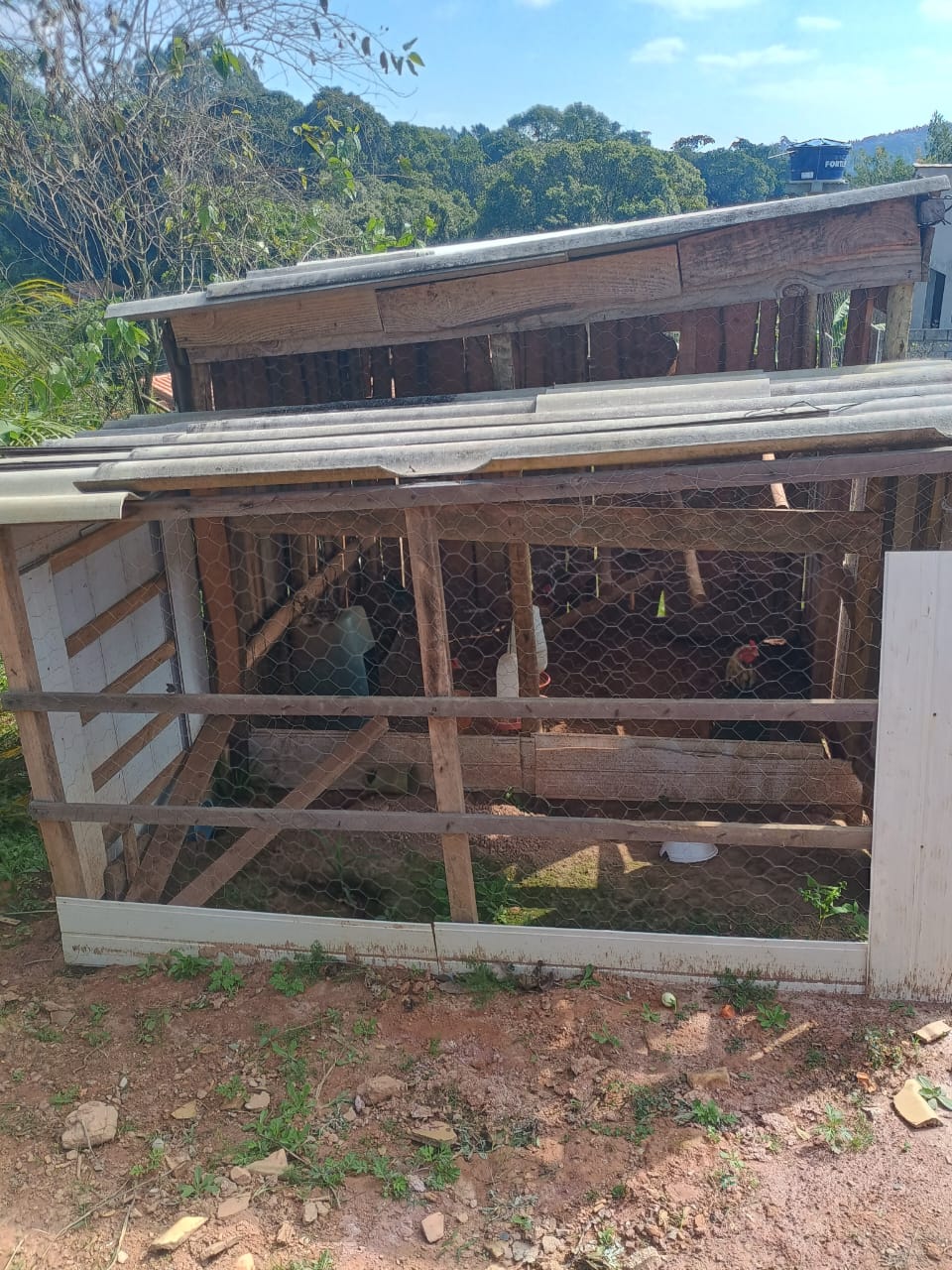 Casa  3 Quartos sendo 01 suíte em 500m2 de terreno- Caucaia do Alto - Cotia _ SP