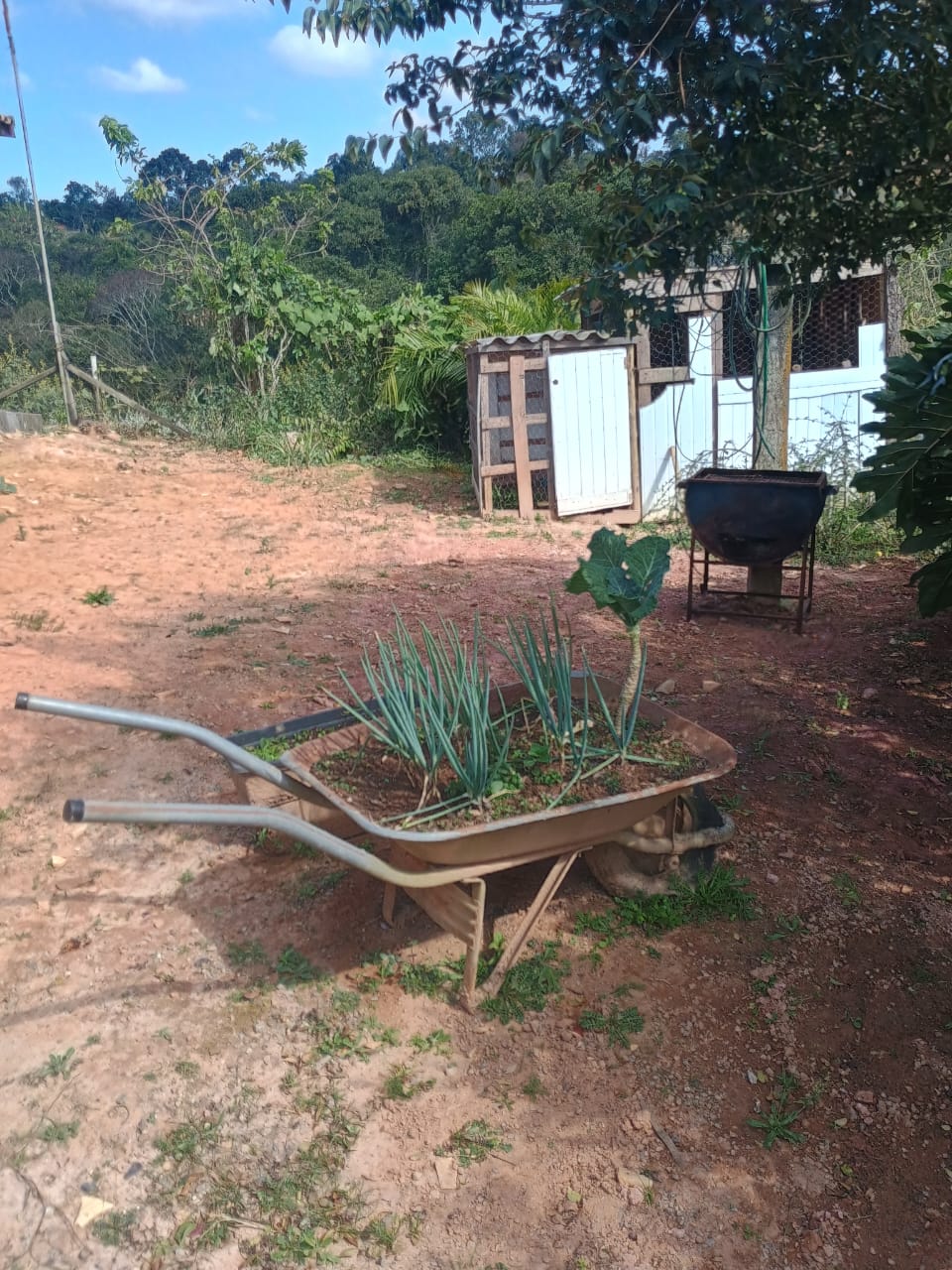Casa  3 Quartos sendo 01 suíte em 500m2 de terreno- Caucaia do Alto - Cotia _ SP