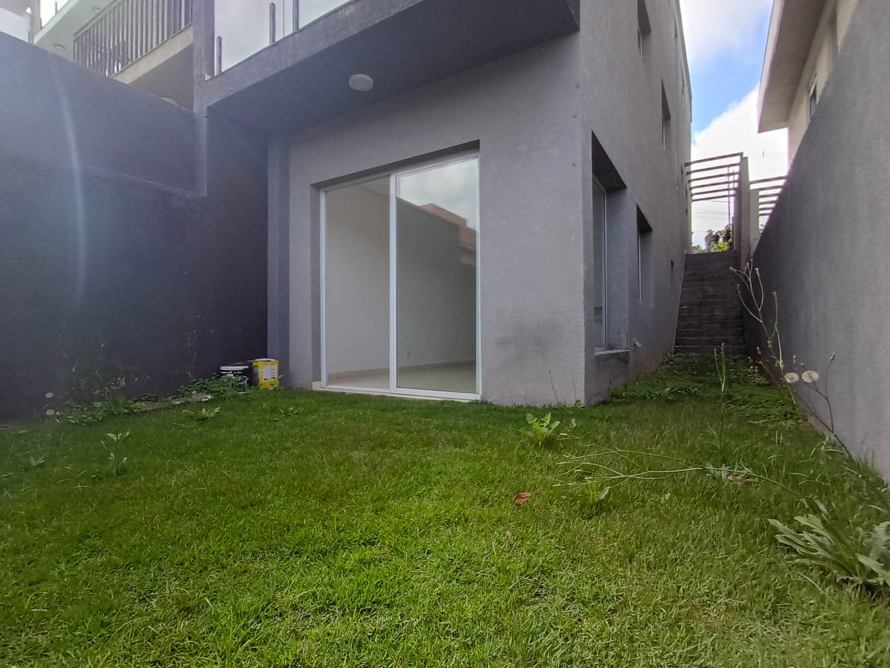 Novissima Casa com 03 Quartos sendo 01 Suíte -Terra Nobre Granja Vianna - Cotia/SP