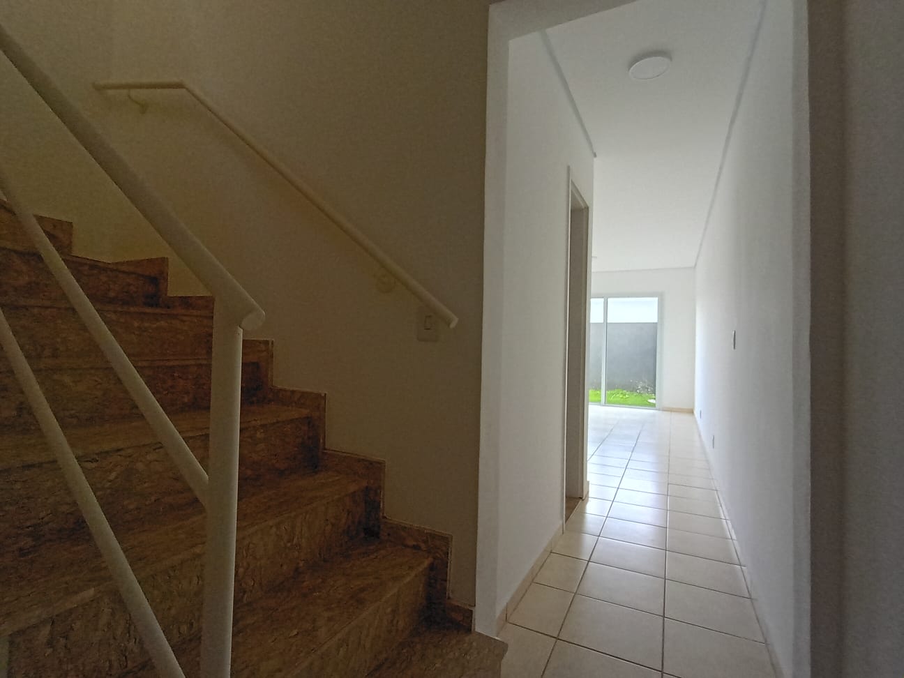 Novissima Casa com 03 Quartos sendo 01 Suíte -Terra Nobre Granja Vianna - Cotia/SP