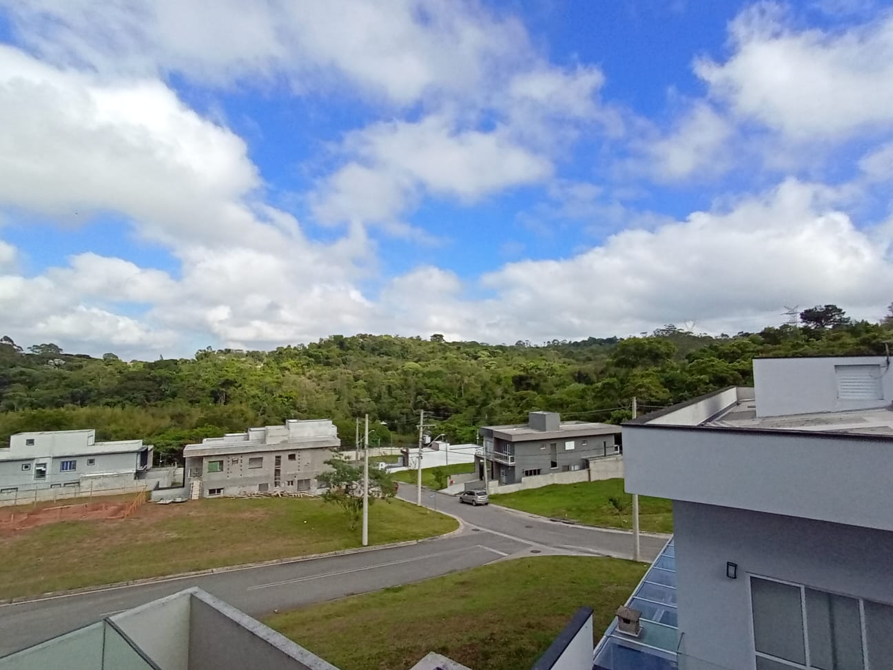 Novissima Casa com 03 Quartos sendo 01 Suíte -Terra Nobre Granja Vianna - Cotia/SP