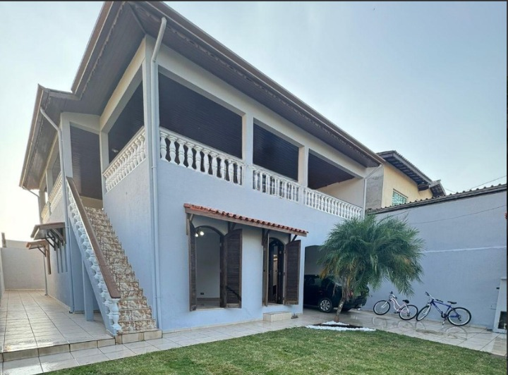 Casa, 3 quartos, 300 m² - Foto 1