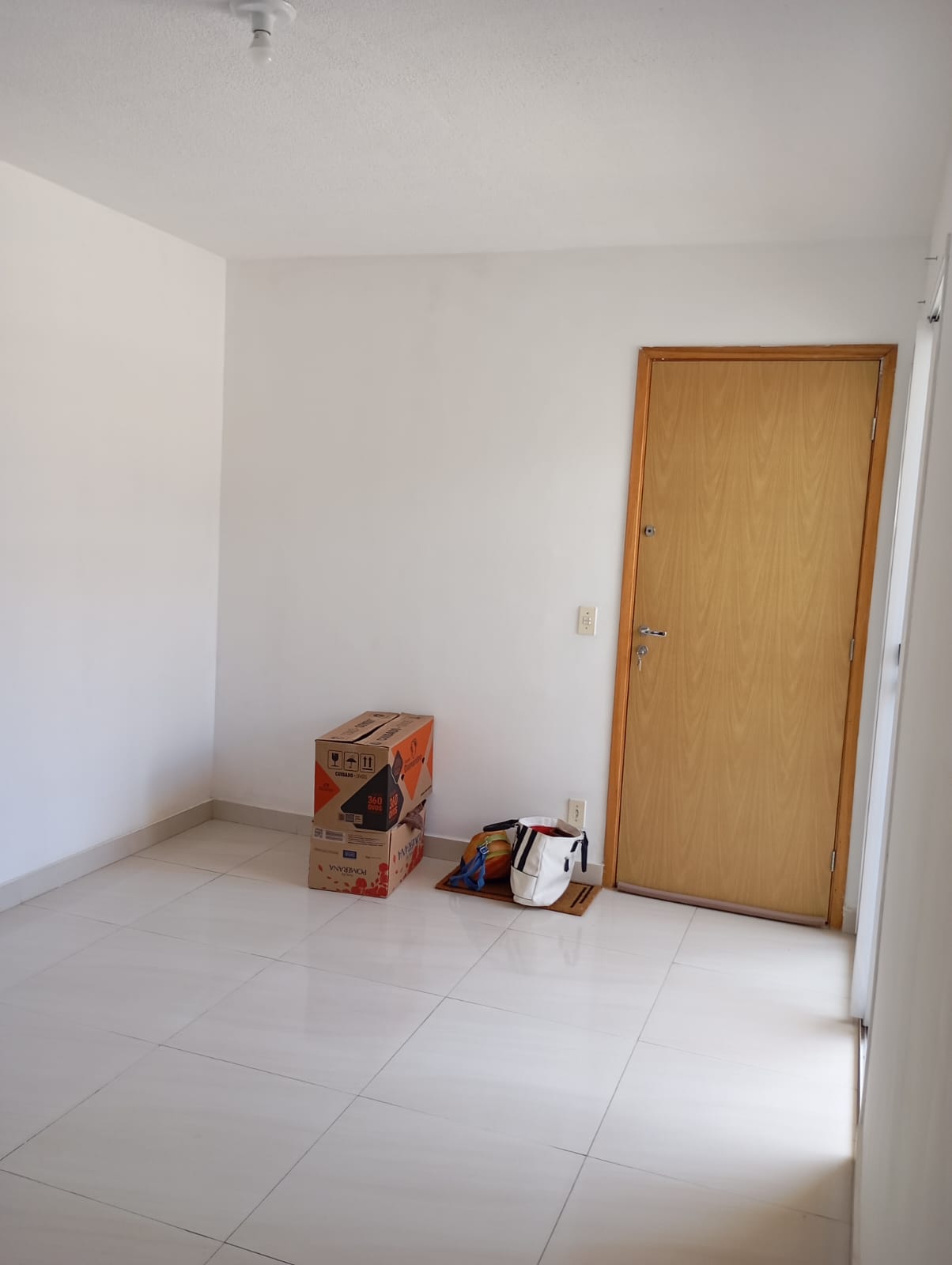 Apartamento 02 Quartos com Sacada - Condomínio Vale Verde - Jardim Ísis -Cotia/SP