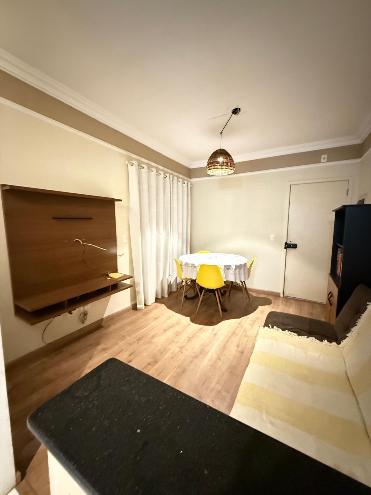 OPORTUNIDADE!!! APARTAMENTO - 02 QUARTOS e 02 VAGAS DE GARAGEM - RESID. DOU GRANJA VIANA - COTIA/SP