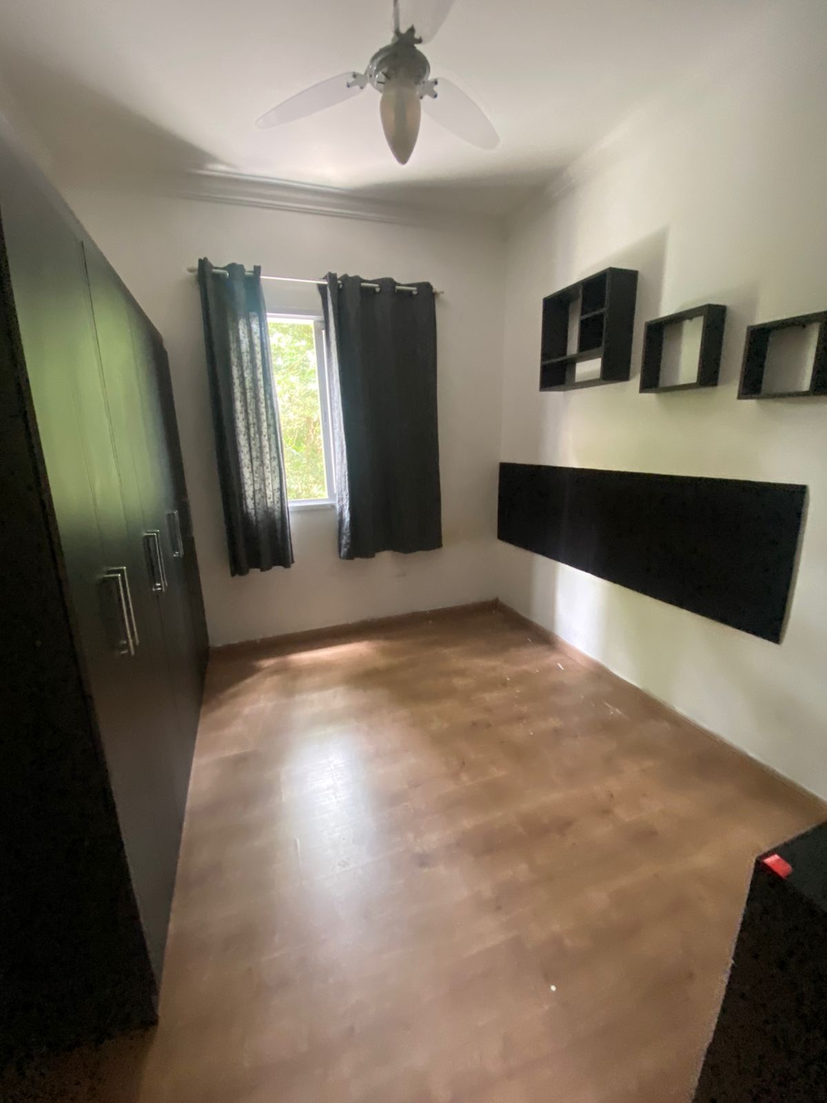 OPORTUNIDADE!!! APARTAMENTO - 02 QUARTOS e 02 VAGAS DE GARAGEM - RESID. DOU GRANJA VIANA - COTIA/SP