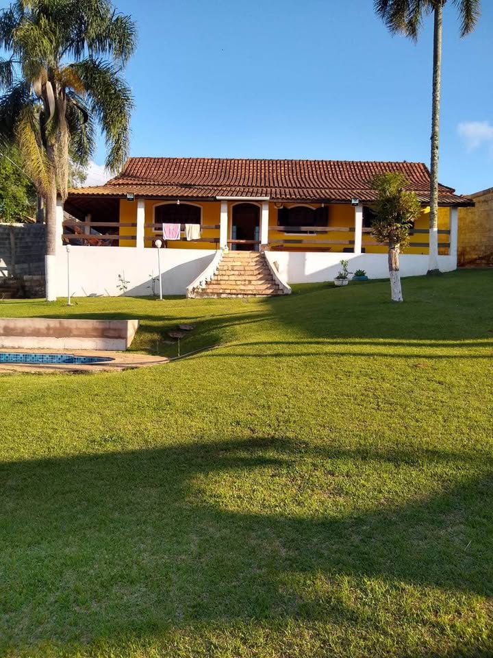 Sítio, 3 quartos, 1280 m² - Foto 1