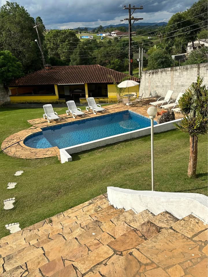 Chácara, 3 quartos, 1280 m² - Foto 1