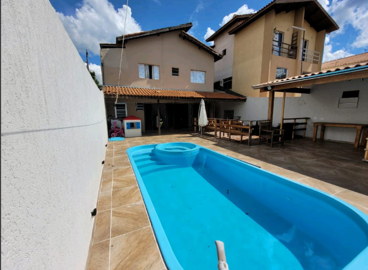 Sítio, 3 quartos, 250 m² - Foto 1