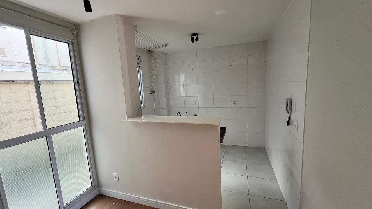 Apartamento 2 Dormitórios - Condomínio Residencial Parque Saint Christopher - Jardim Caiapiá - Cotia/SP