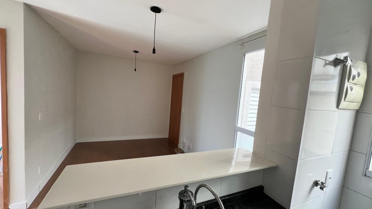 Apartamento 2 Dormitórios - Condomínio Residencial Parque Saint Christopher - Jardim Caiapiá - Cotia/SP