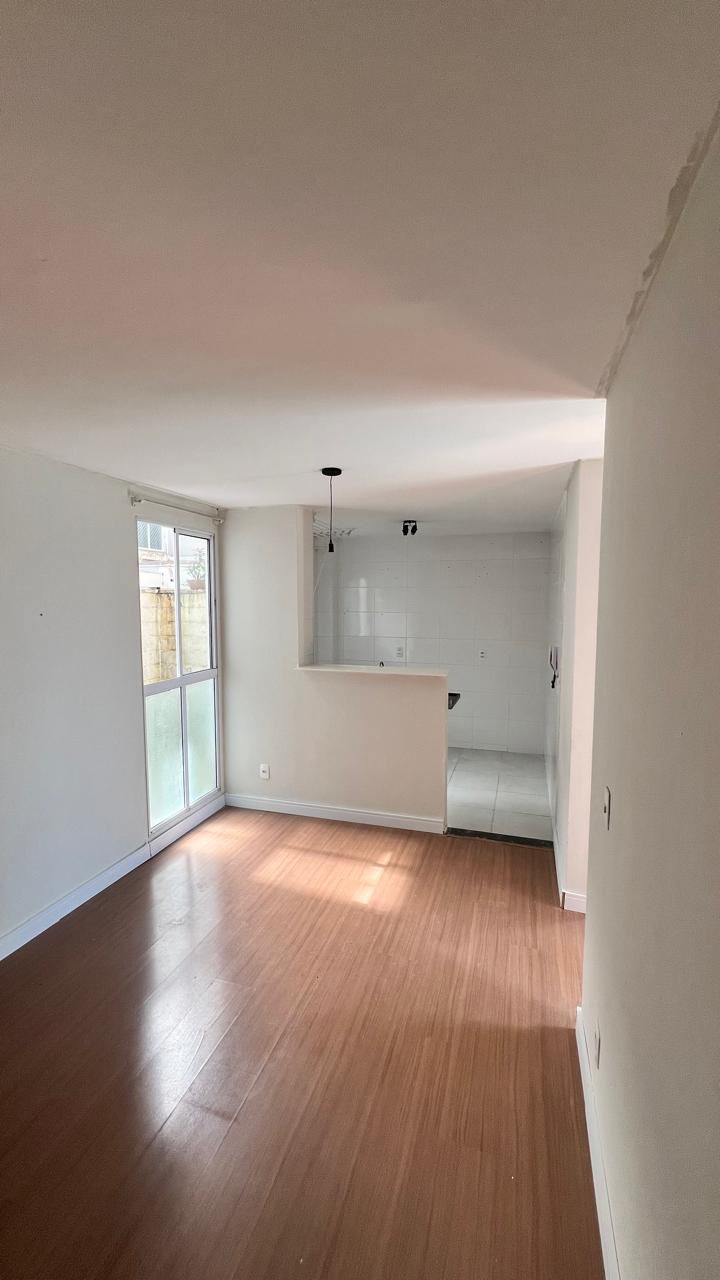 Apartamento 2 Dormitórios - Condomínio Residencial Parque Saint Christopher - Jardim Caiapiá - Cotia/SP