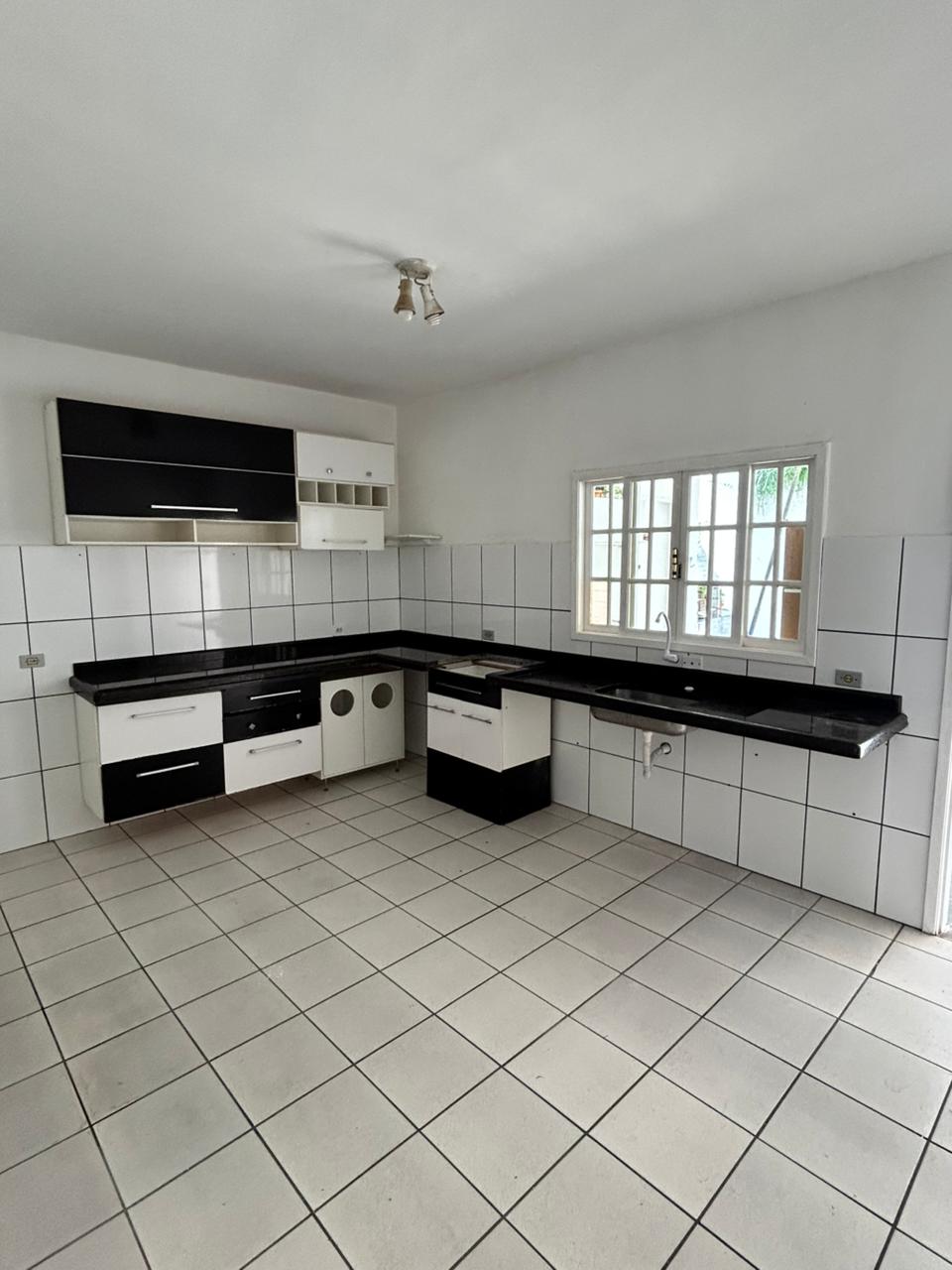 Casa com 2 Dormitórios - Jardim dos Ipês - Cotia/SP
