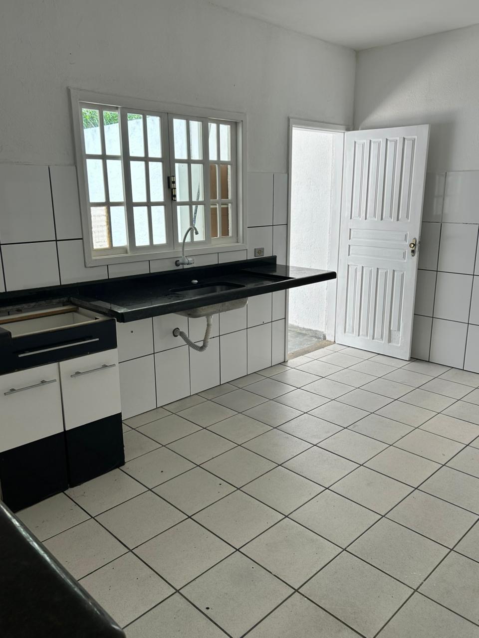 Casa com 2 Dormitórios - Jardim dos Ipês - Cotia/SP