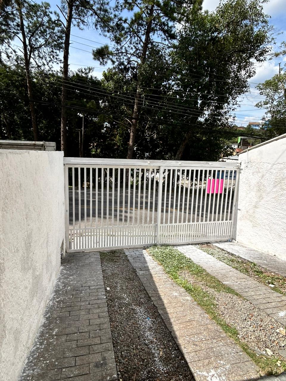 Casa com 2 Dormitórios - Jardim dos Ipês - Cotia/SP