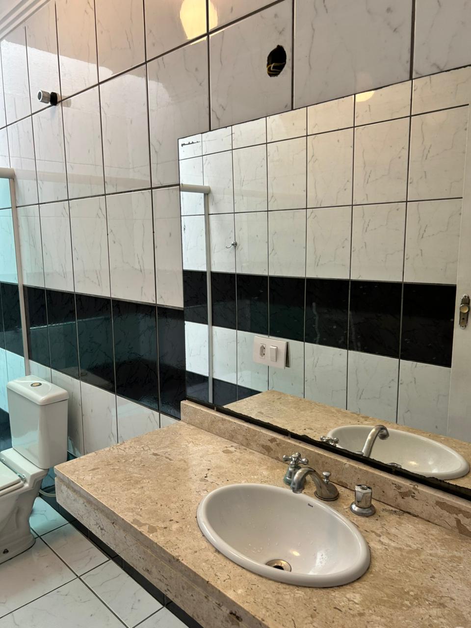 Casa com 2 Dormitórios - Jardim dos Ipês - Cotia/SP