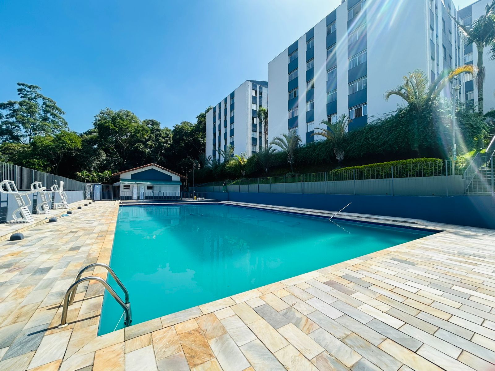 Apartamento com 02 Dormitórios - Condomínio Green Land - Jardim Caiapiá - Cotia/SP