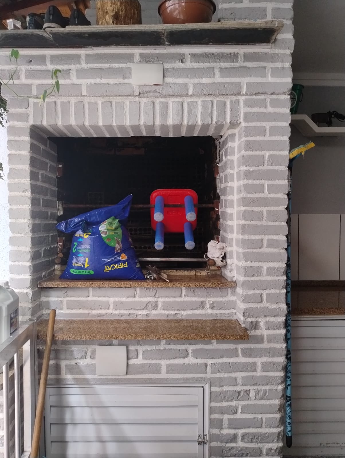 Ótima casa com 02 dormitórios e 02 vagas garagem - Vila Nova Mazzei - São Paulo