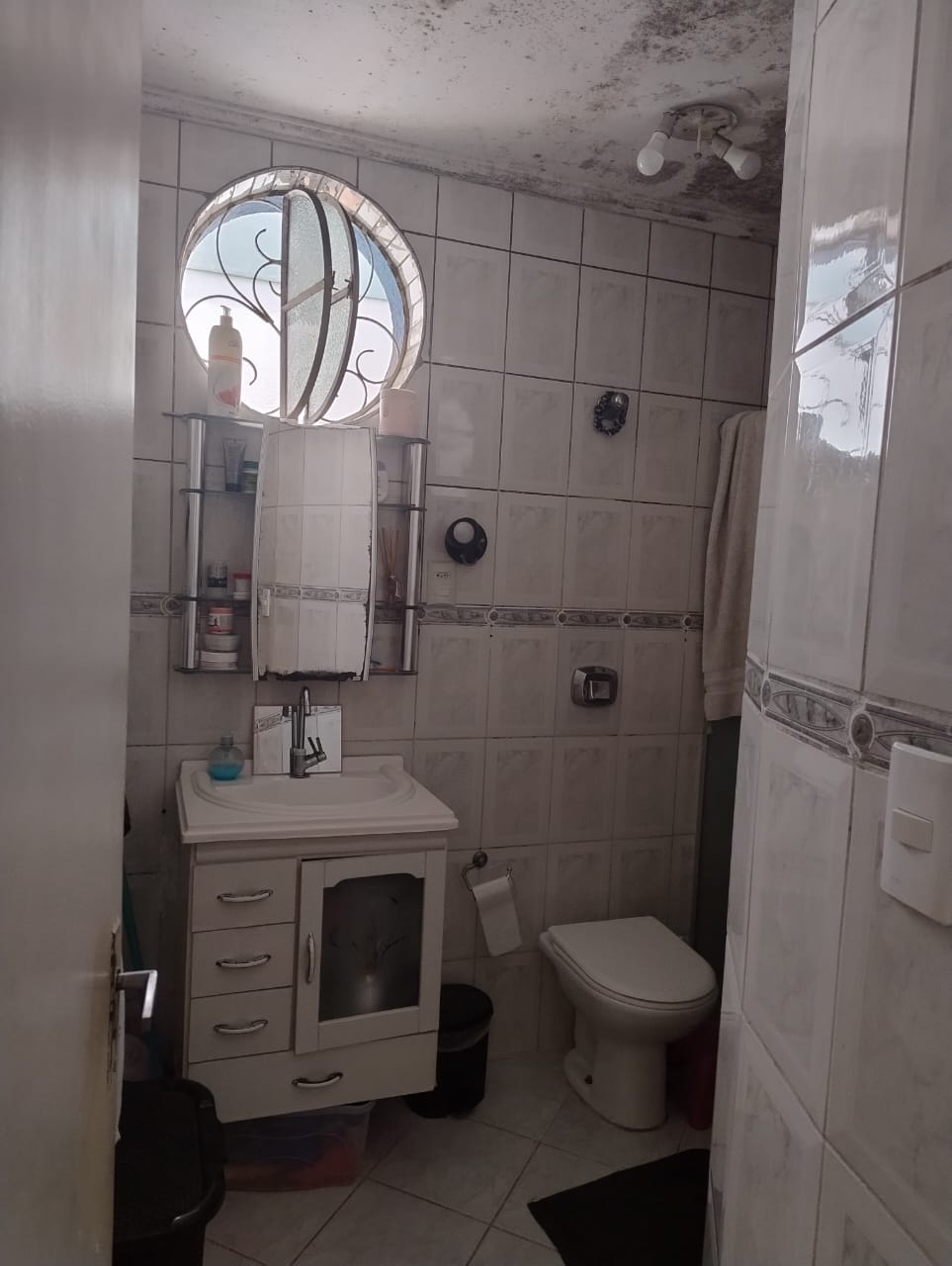 Ótima casa com 02 dormitórios e 02 vagas garagem - Vila Nova Mazzei - São Paulo