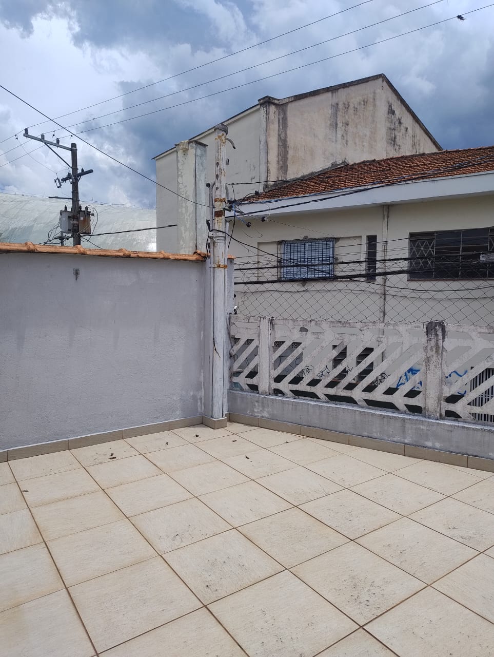 Ótima casa com 02 dormitórios e 02 vagas garagem - Vila Nova Mazzei - São Paulo