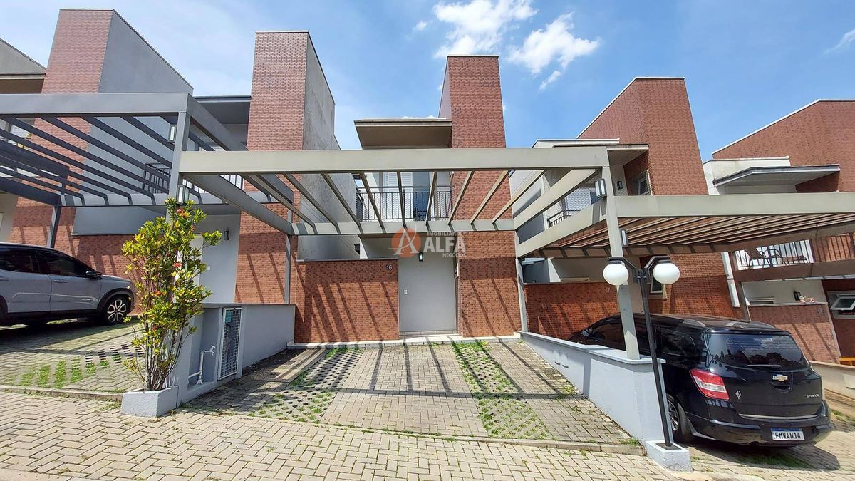 Casa, 3 quartos, 112 m² - Foto 1