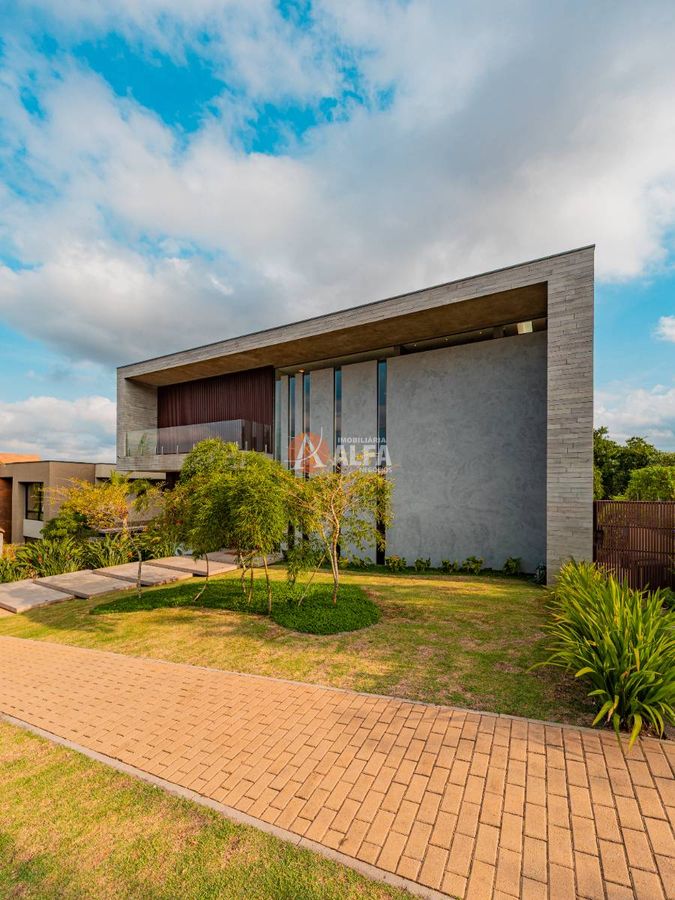 Casa, 4 quartos, 650 m² - Foto 1