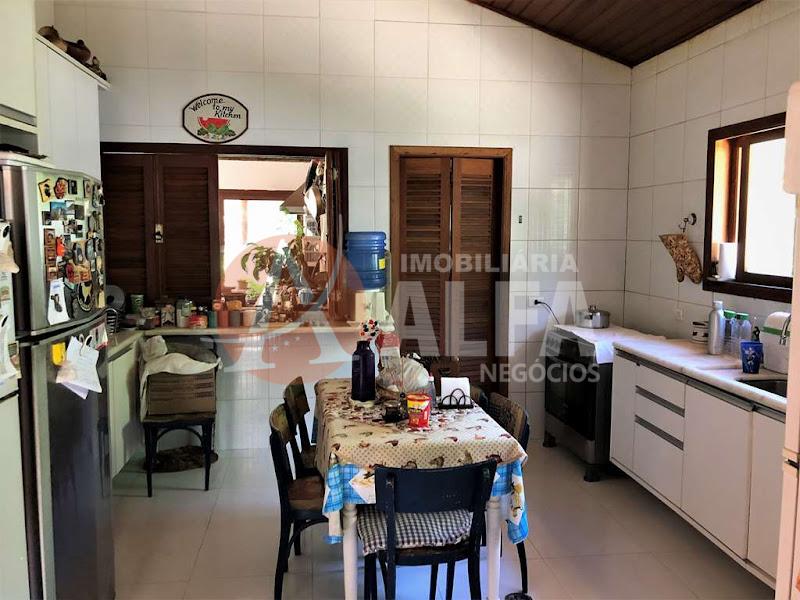 Casa à venda com 4 quartos, 1806m² - Foto 13