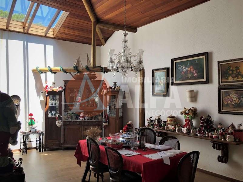 Casa à venda com 4 quartos, 1806m² - Foto 8