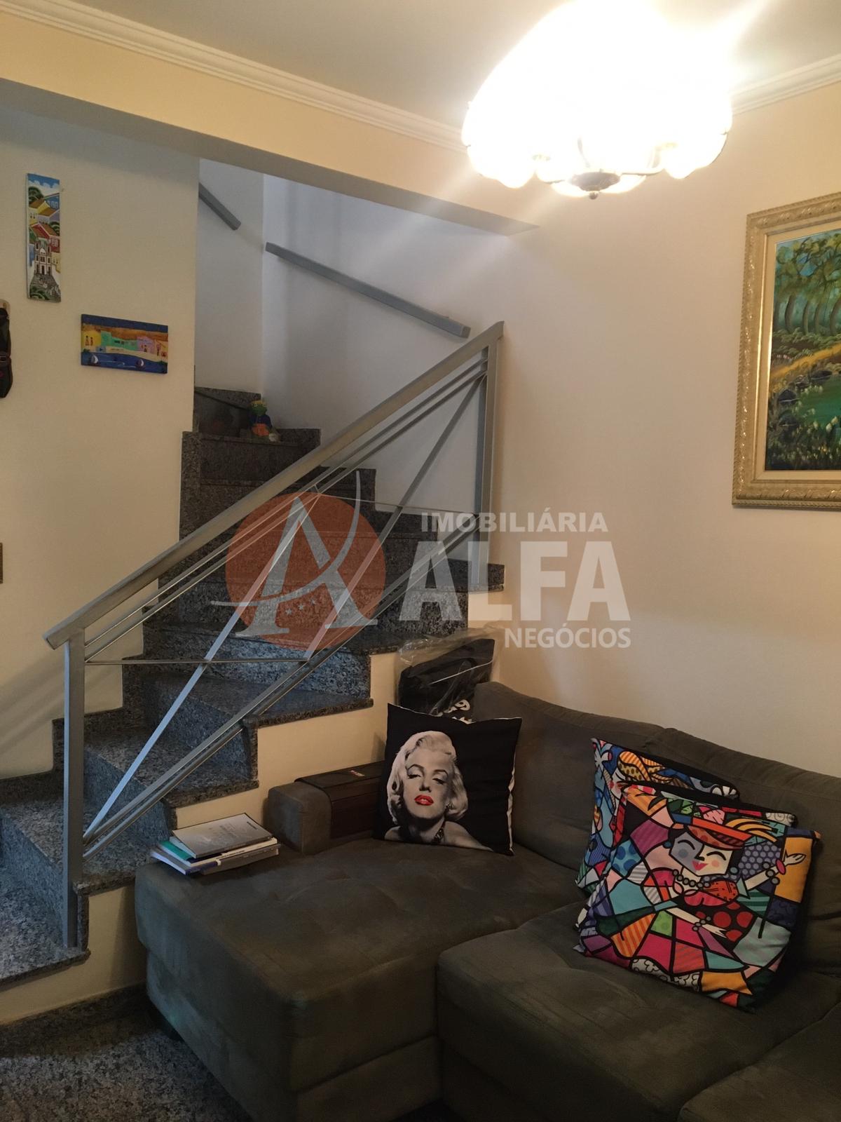 Casa à venda com 2 quartos, 70m² - Foto 6