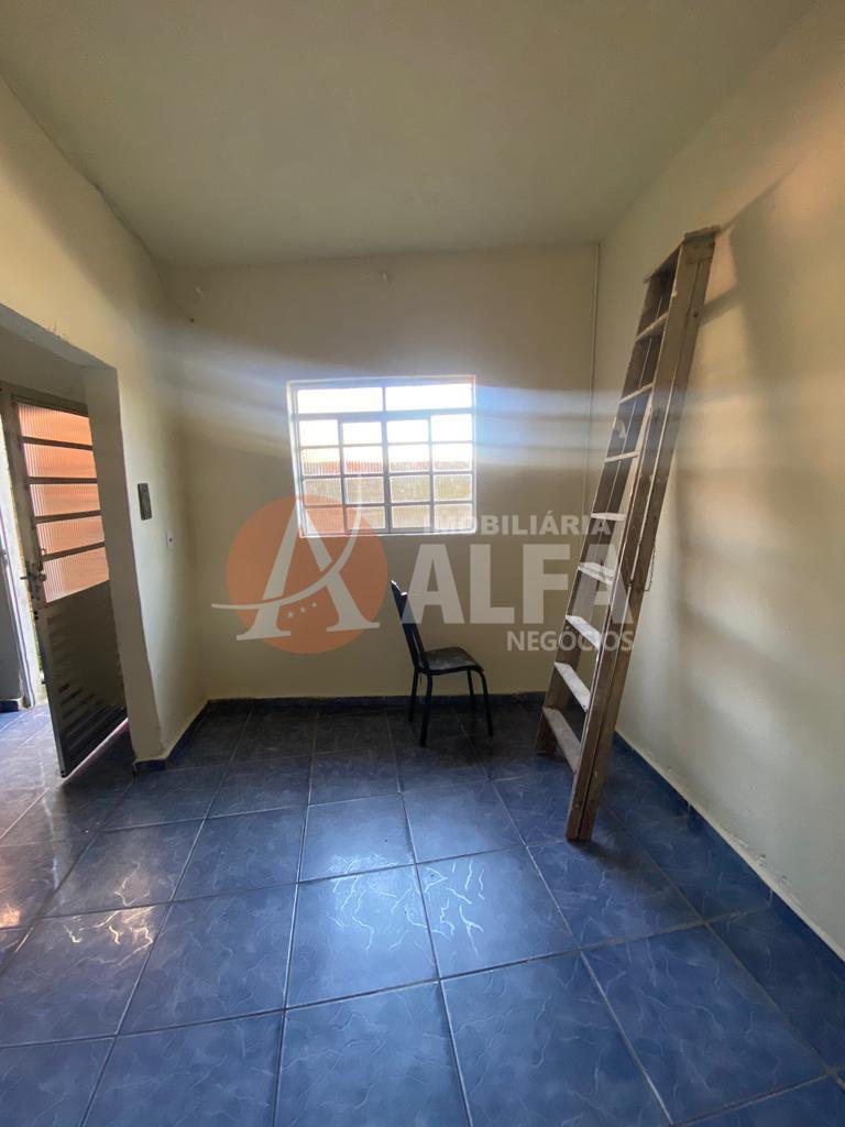 Casa à venda com 2 quartos, 1252m² - Foto 2