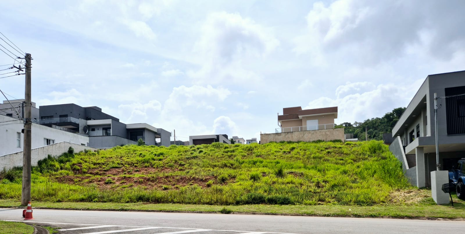 TERRENO(V) COM 403m² - CONDOMÍNIO RESERVA SANTA PAULA - PARQUE DOM HENRIQUE - COTIA/SP