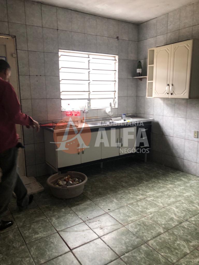 Casa à venda com 4 quartos, 350m² - Foto 3