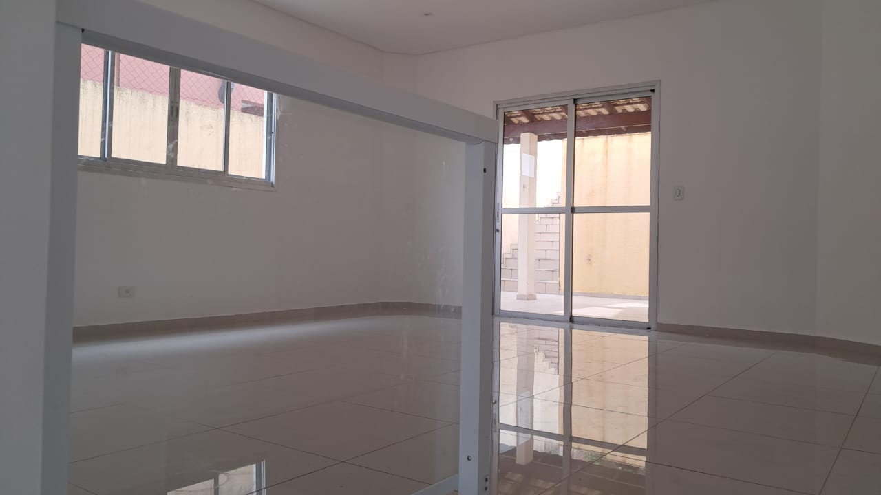 Casa com 04 Quartos - Condomínio Parque São Paulo - (Granja Viana) Cotia/SP