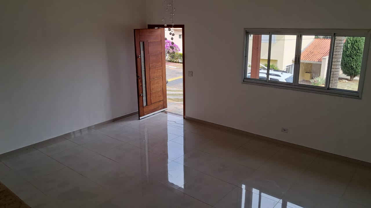 Casa com 04 Quartos - Condomínio Parque São Paulo - (Granja Viana) Cotia/SP