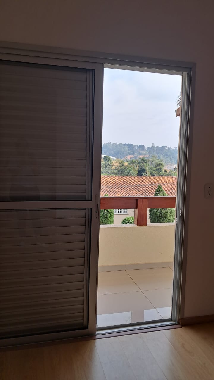 Casa com 04 Quartos - Condomínio Parque São Paulo - (Granja Viana) Cotia/SP