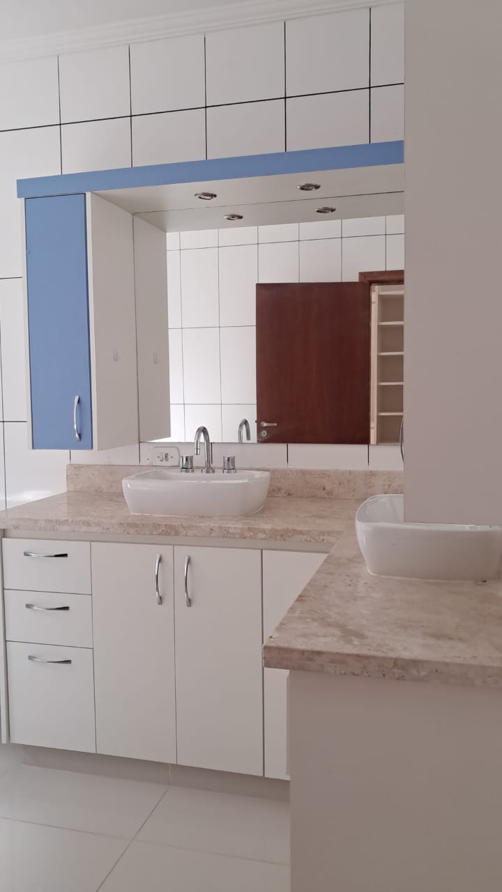 Casa com 04 Quartos - Condomínio Parque São Paulo - (Granja Viana) Cotia/SP