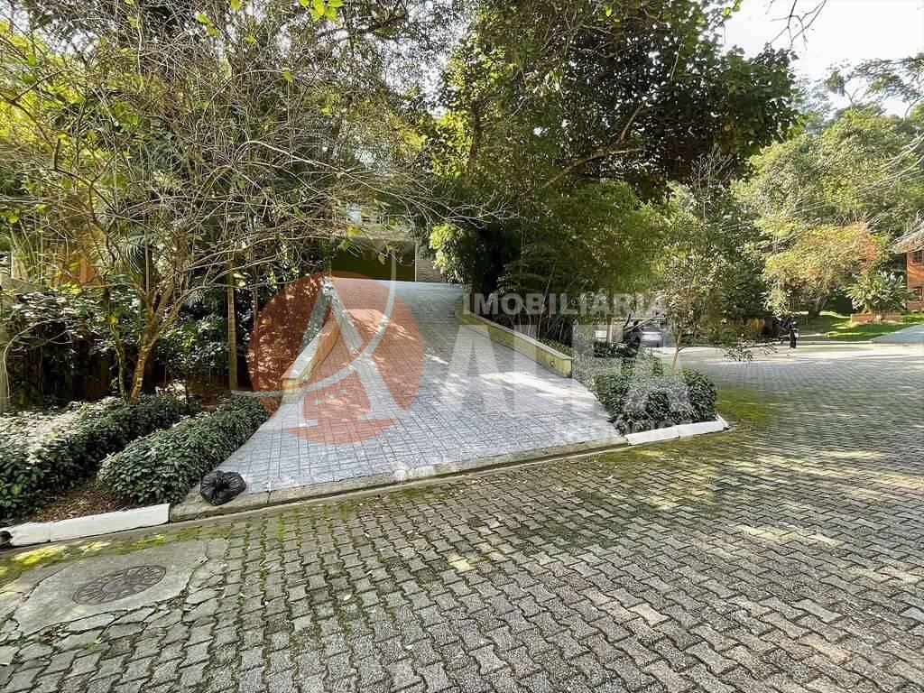 Casa à venda com 4 quartos, 553m² - Foto 3