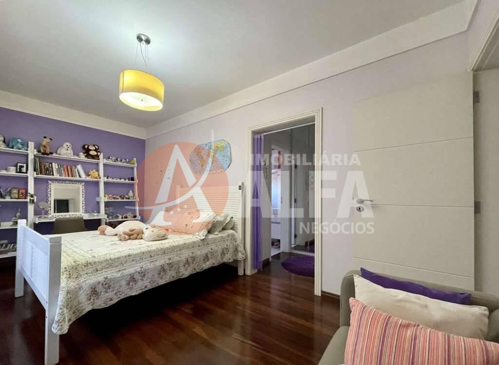 Casa à venda com 4 quartos, 553m² - Foto 25