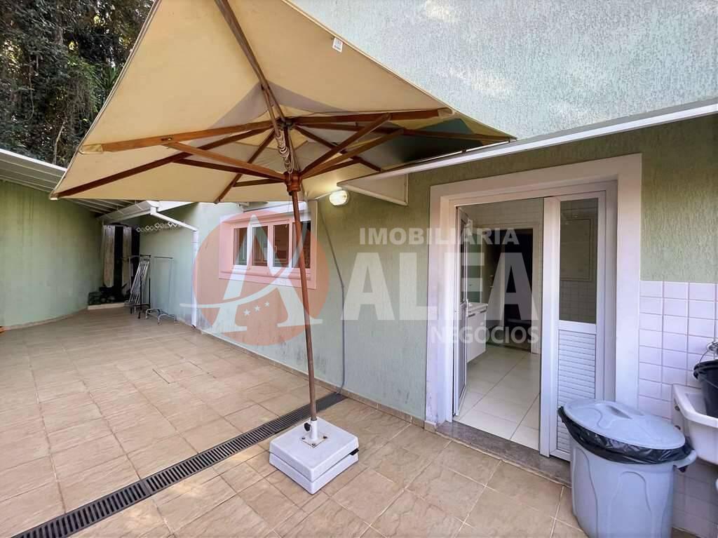 Casa à venda com 4 quartos, 553m² - Foto 37