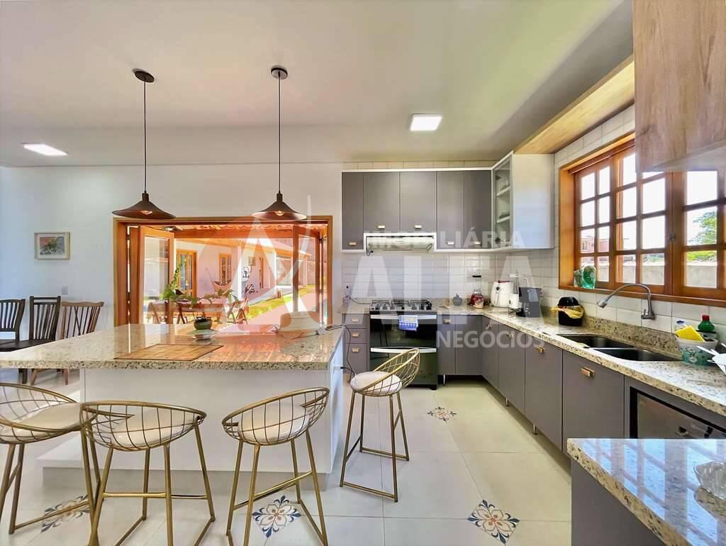 Casa à venda com 4 quartos, 820m² - Foto 17