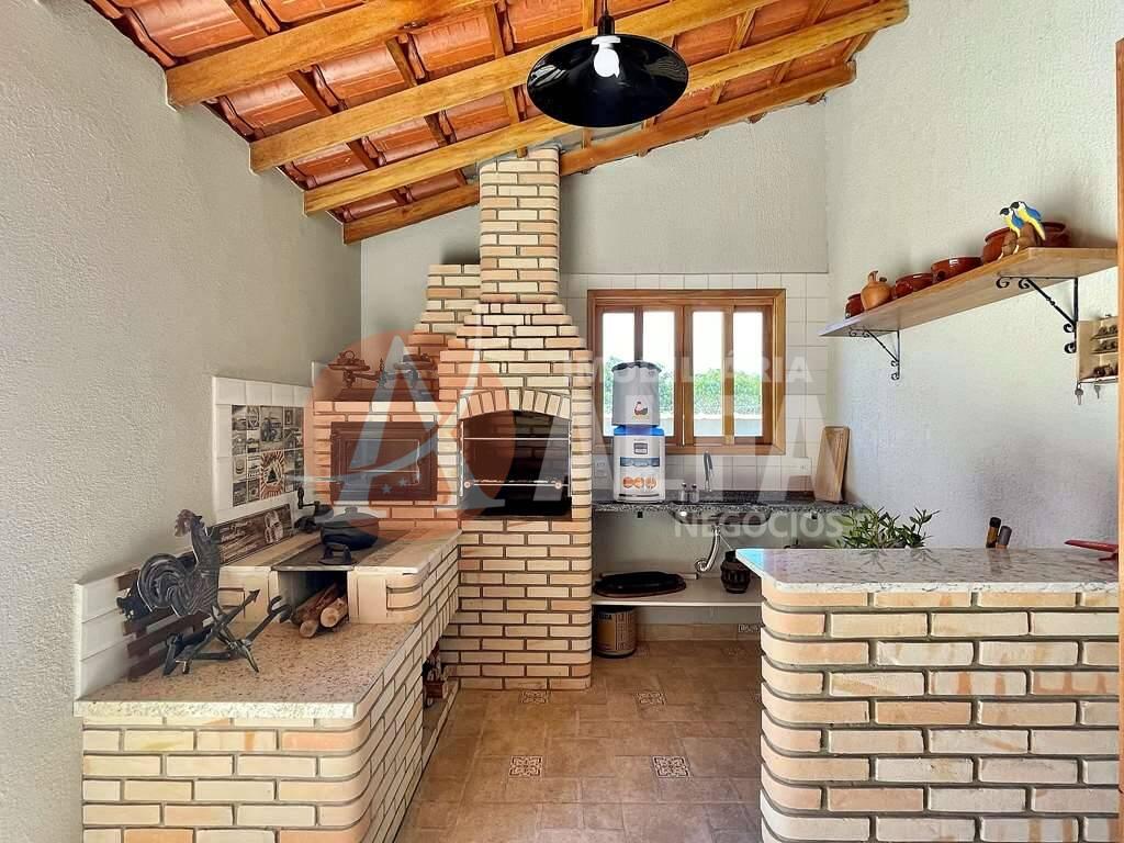 Casa à venda com 4 quartos, 820m² - Foto 27