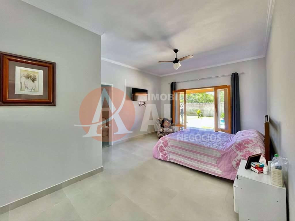 Casa à venda com 4 quartos, 820m² - Foto 15