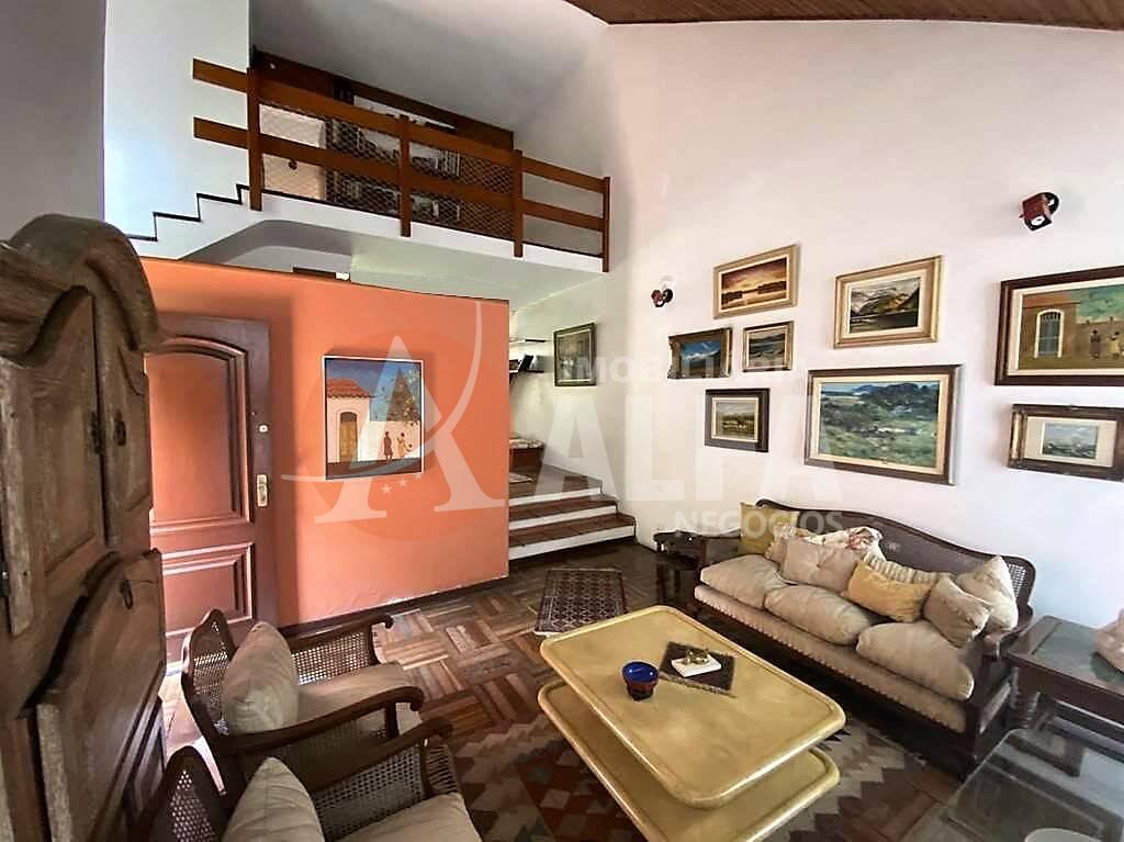 Casa à venda com 4 quartos, 210m² - Foto 5