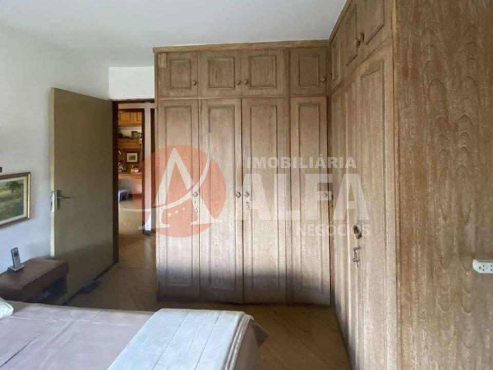 Casa à venda com 4 quartos, 210m² - Foto 20