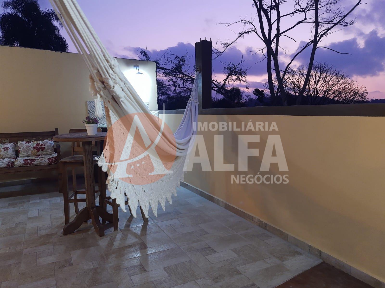 Linda casa com 01 Dormitorio no Paraiso !!!